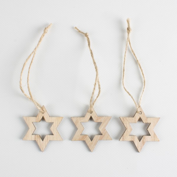 Wooden star for hanging 50mm